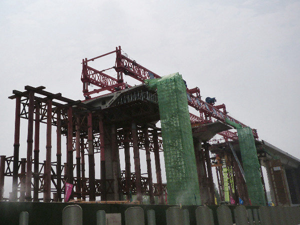 廣西桂林架橋機操作規(guī)則 門式起重機廠家