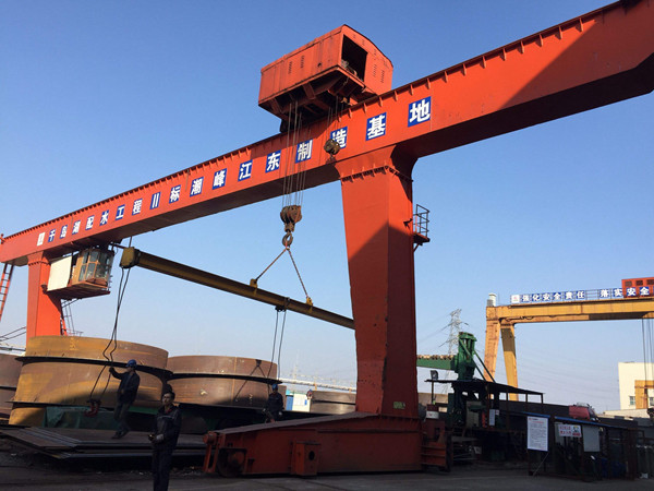 甘肅白銀龍門吊公司承接橋梁工程施工