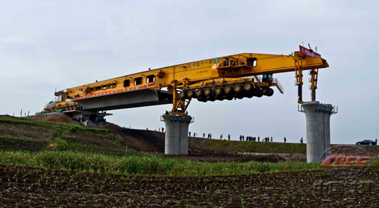 鐵路架橋機(jī)