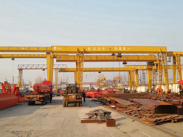 山西晉中龍門吊公司基本配置有副鉤