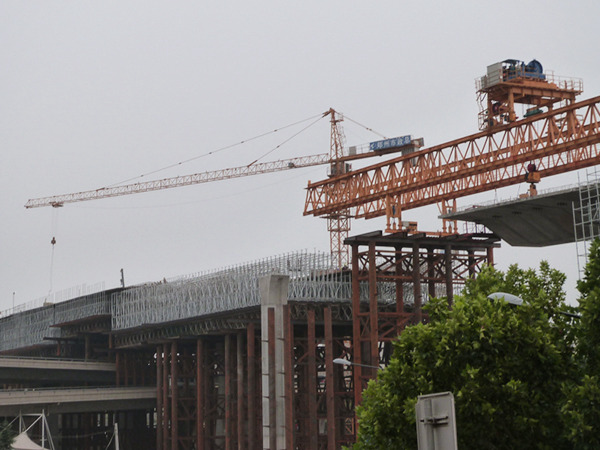 遼寧丹東架橋機公司規避橋梁側翻慘案