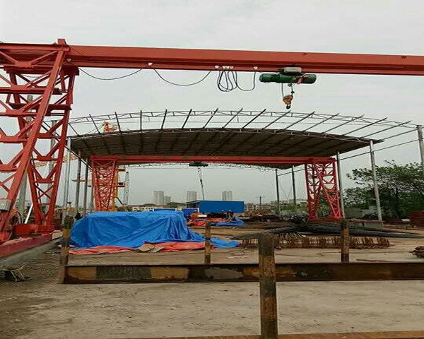 青海海北龍門(mén)吊廠家橋架安裝技術(shù)問(wèn)題探討