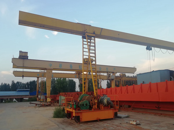 新疆阿克蘇龍門(mén)吊公司