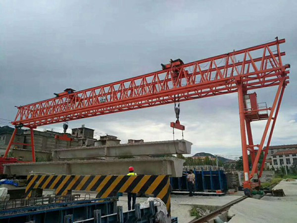 云南普洱龍門(mén)吊廠家努力超越客戶(hù)期望