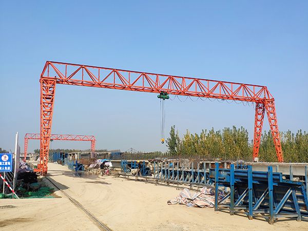 西藏林芝單梁門式起重機廠家微笑服務