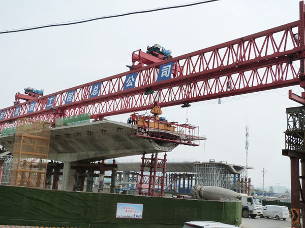 海南洋浦架橋機公司期待共創輝煌