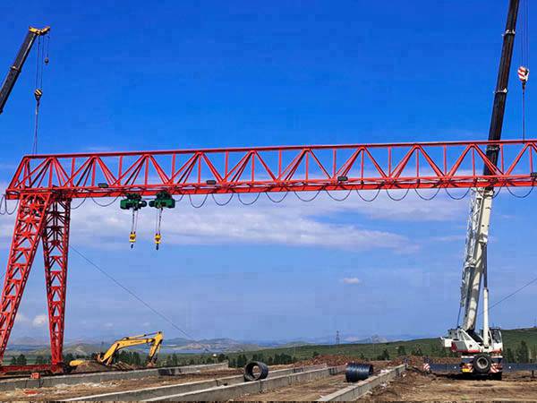 四川綿陽(yáng)龍門(mén)吊租賃廠家網(wǎng)上沖浪